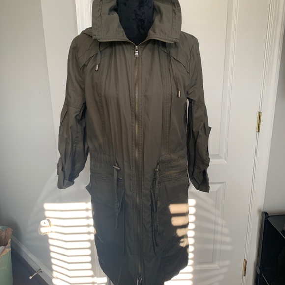 Rain jacket - Picture 3 of 5